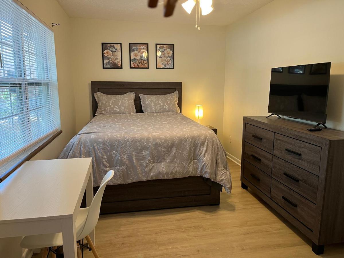 Zenhomes In Brandon Near Tampa Valrico Seffner Exterior foto